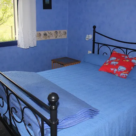 La Du Bac Holiday home Chambon-sur-Lac